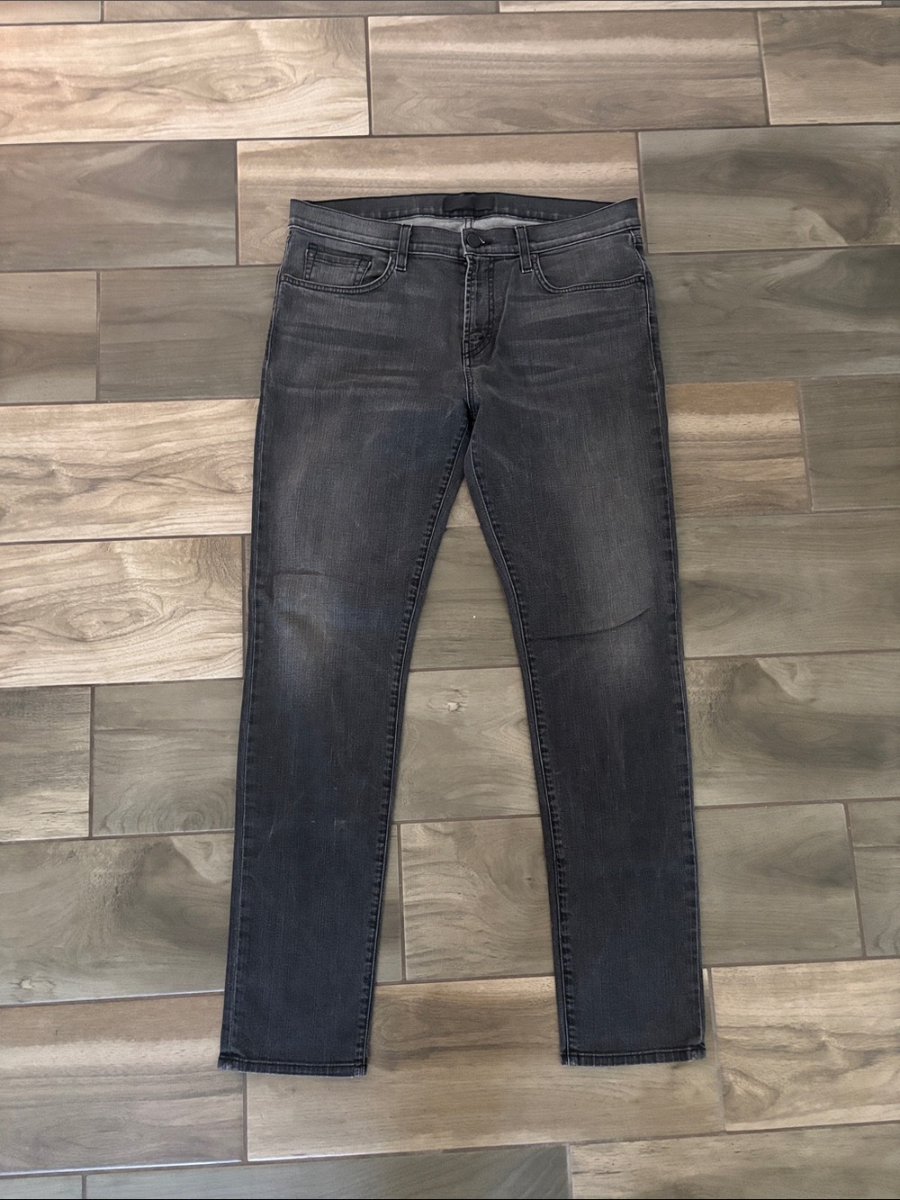 J. Brand Men's Slim Fit Gray Jeans - Versatile Everyday Denim